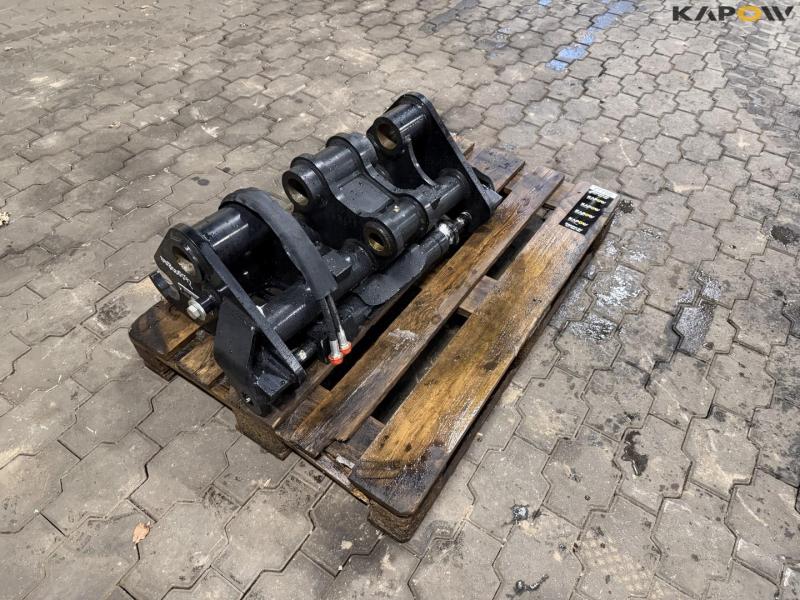 Manitou quick change 3