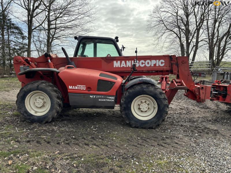 Manitou MT 1233S telescopic handler 4