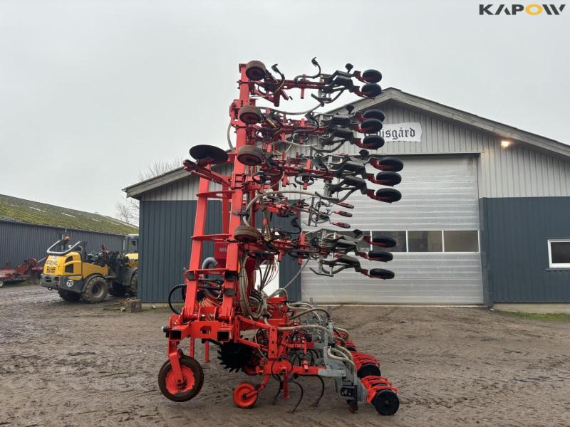 Maschio corn cleaner with HE-VA seed box 8