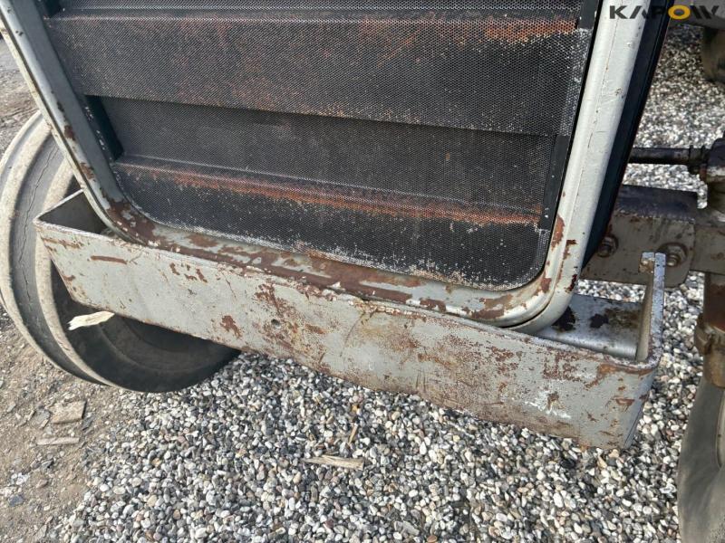 Massey Ferguson 1155 tractor 11