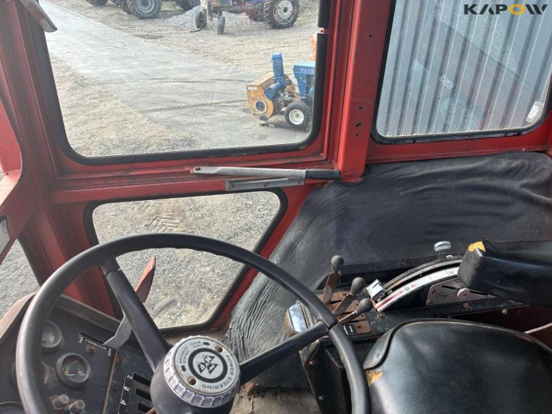 Massey Ferguson 1155 tractor 32