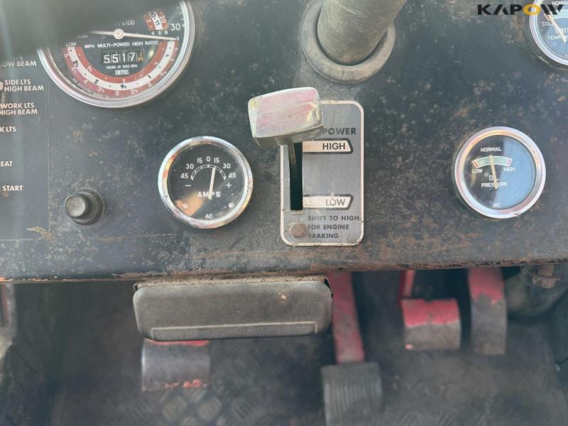 Massey Ferguson 1250 tractor 38