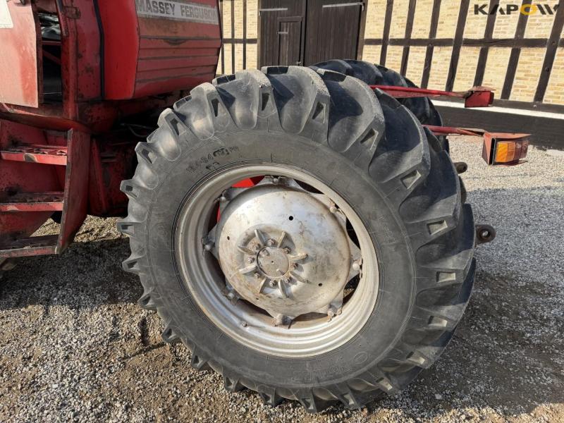Massey Ferguson 1250 tractor 47