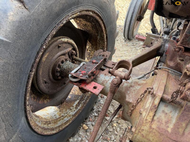 Massey Ferguson 135 Multi Power tractor 35
