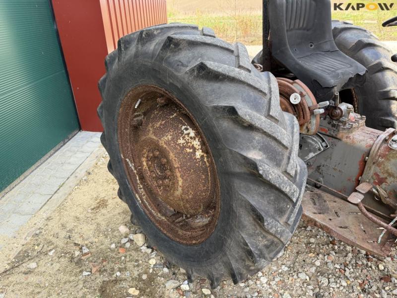 Massey Ferguson 135 Multi Power tractor 48