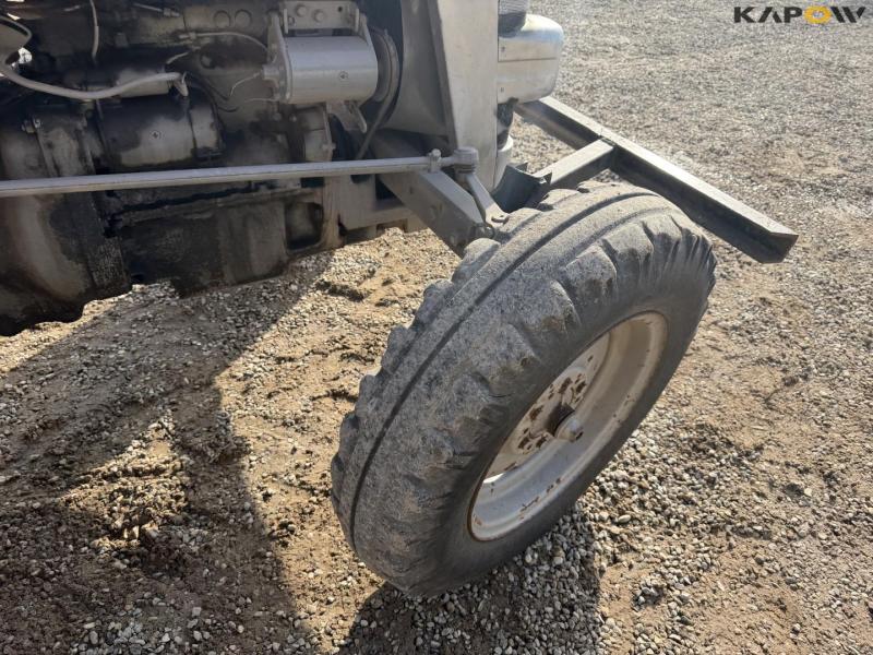 Massey Ferguson 135 tractor 47