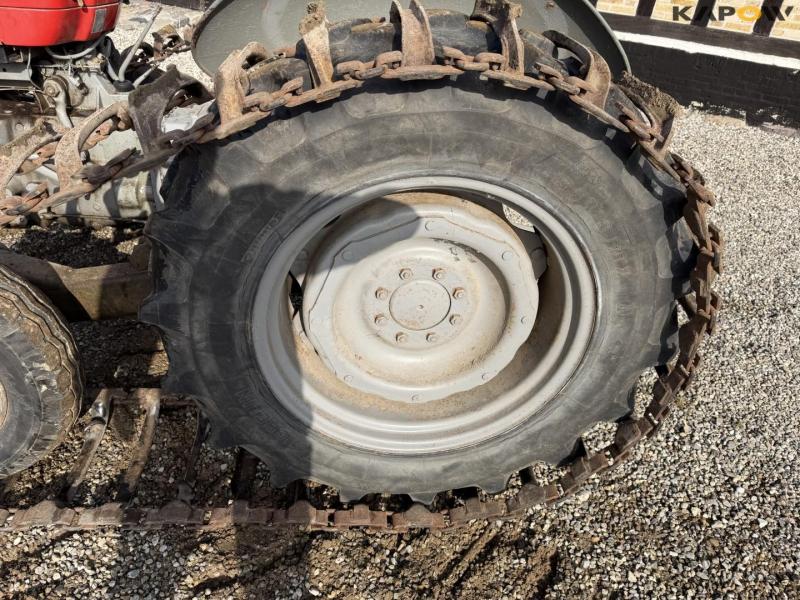 Massey Ferguson 152 tractor 53