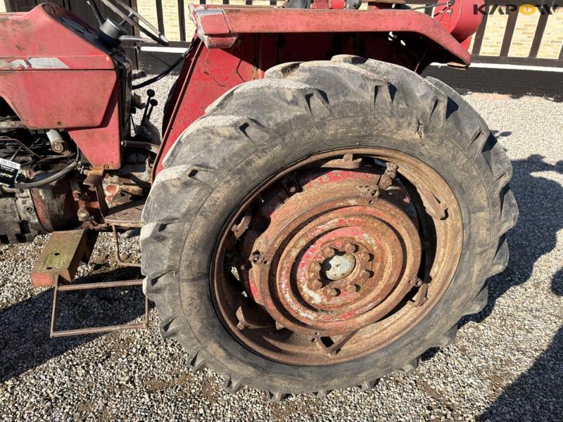 Massey Ferguson 175 tractor 41
