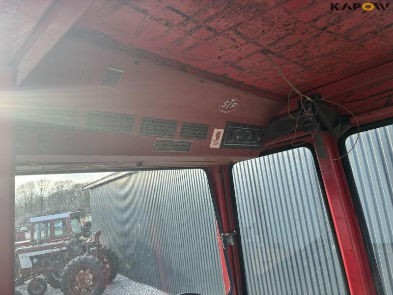 Massey Ferguson 1800 V8 diesel tractor 35