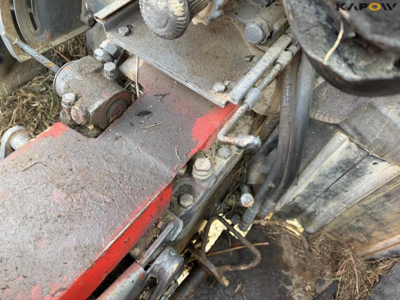 Massey Ferguson 185 tractor 43