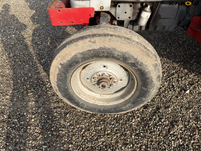 Massey Ferguson 185 tractor 55