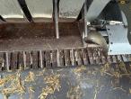 Massey Ferguson 2190 baler with trailer 47
