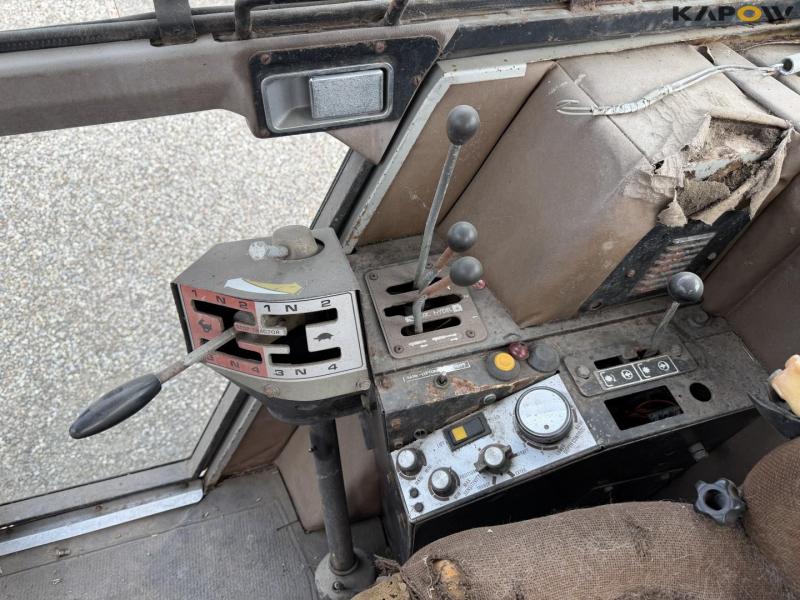 Massey Ferguson 2725 electronic tractor 39