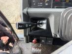 Massey Ferguson 3050 tractor 38