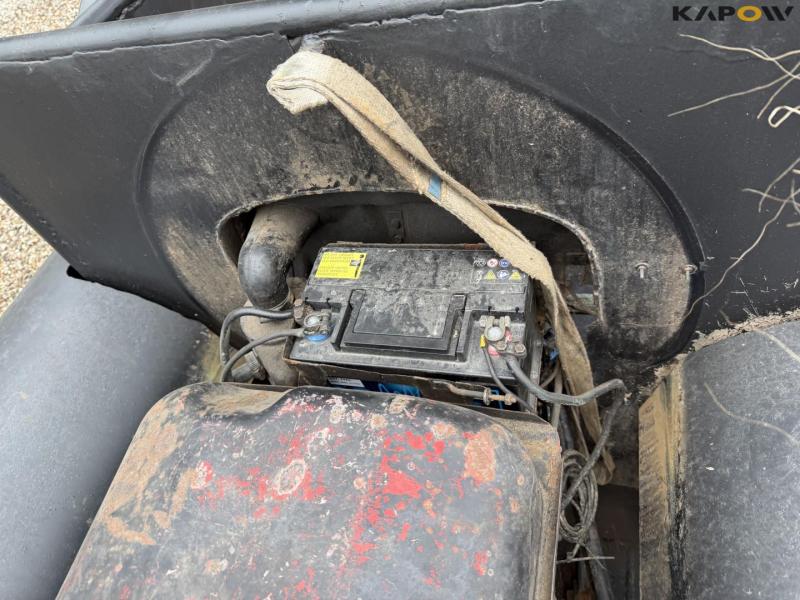 Massey Ferguson 35 tractor 25