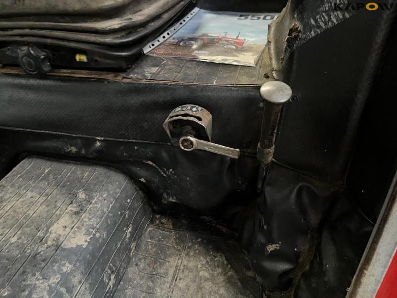 Massey Ferguson 550 tractor 35