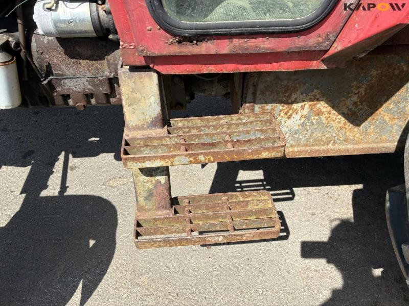 Massey Ferguson 590 tractor 7