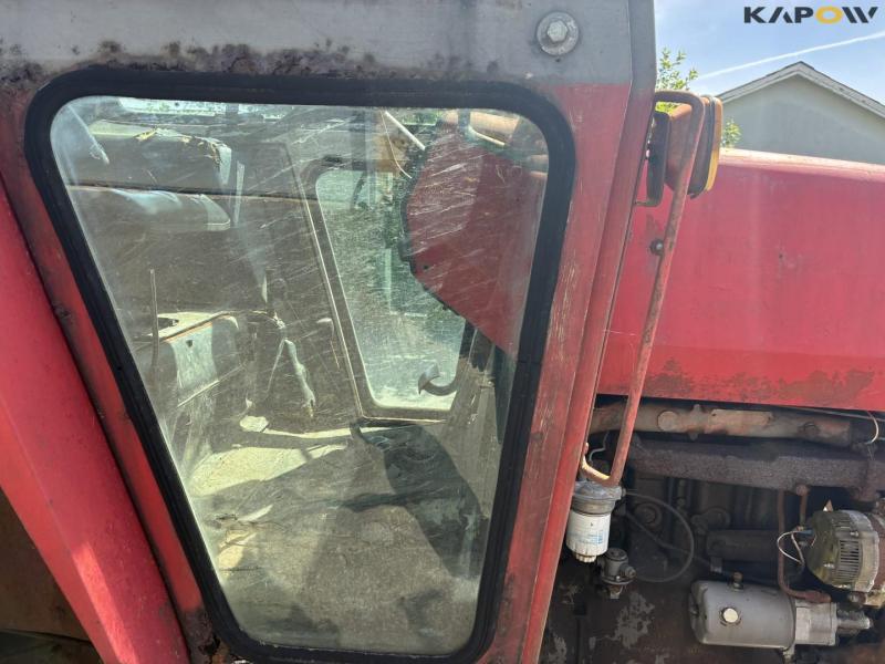 Massey Ferguson 590 tractor 25