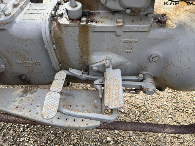 Massey Ferguson 65 tractor 18