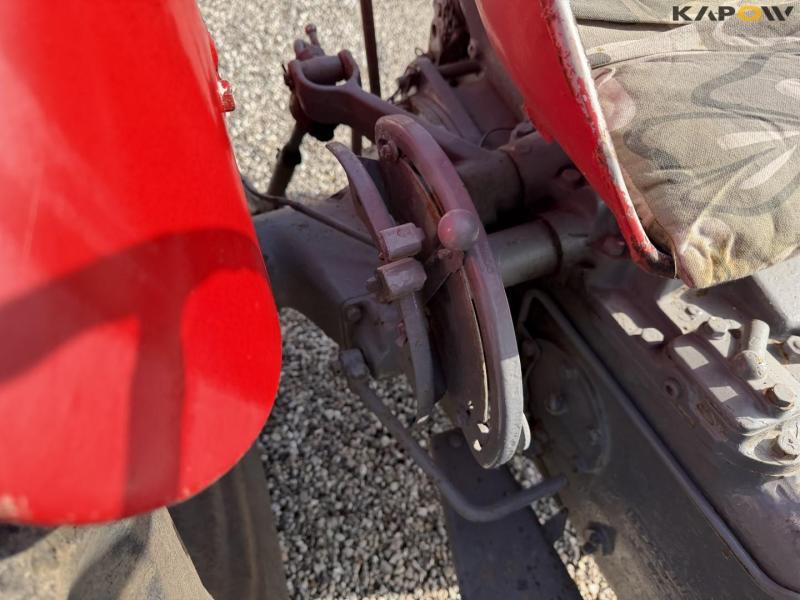 Massey Ferguson 65 tractor 32