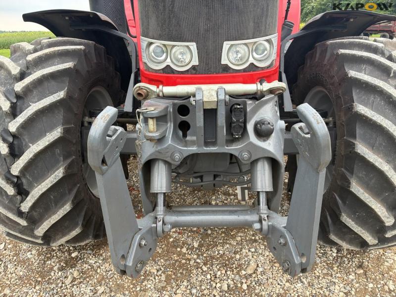 Massey Ferguson 6715S Dyna-6 tractor 13