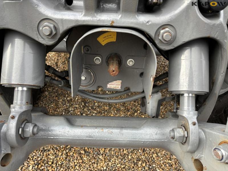 Massey Ferguson 7720S DynaVT Next Edition tractor 15