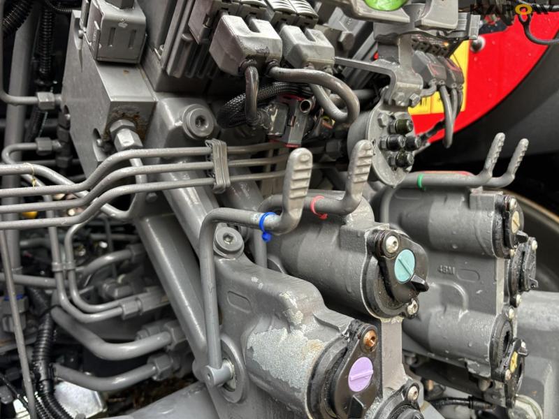 Massey Ferguson 7720S DynaVT Next Edition tractor 51