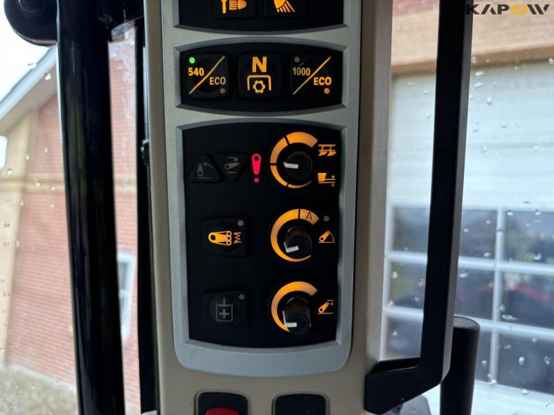 Massey Ferguson 7720S DynaVT Next Edition tractor 66