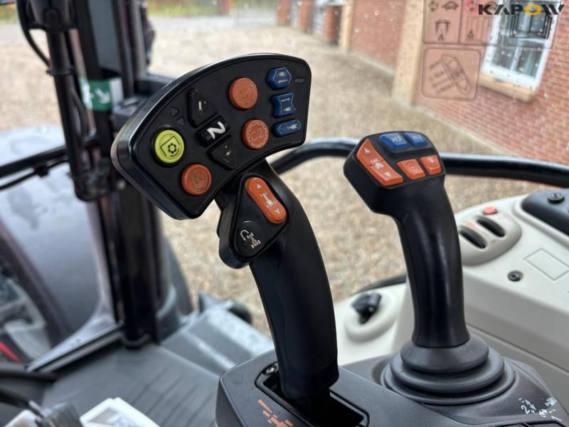 Massey Ferguson 7720S DynaVT Next Edition tractor 76