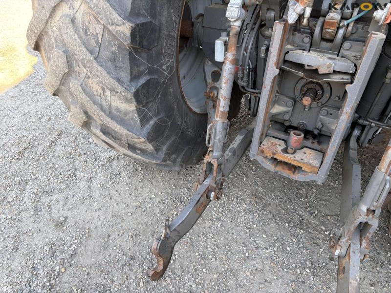 Massey Ferguson 8690 tractor with front loader 28