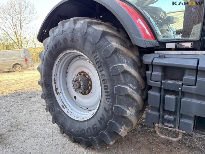 Massey Ferguson 8690 tractor with front loader 70
