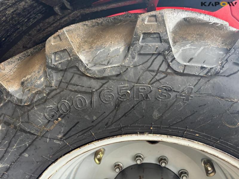 Massey Ferguson 8690 tractor 76