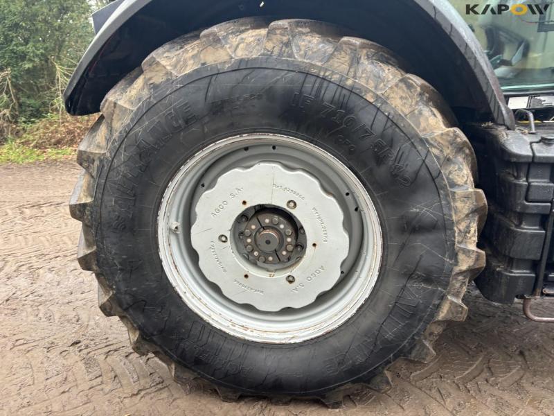 Massey Ferguson 8690 tractor 78