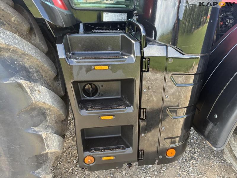 Massey Ferguson 8740S DynaVT tractor 22