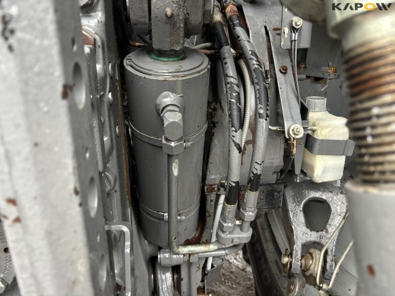 Massey Ferguson 8740S tractor 37