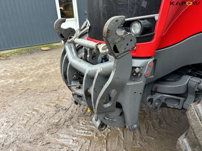 Massey Ferguson 8740S tractor 13