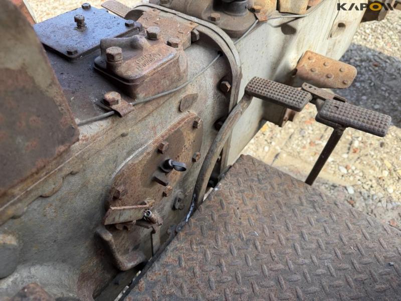 Massey Ferguson 88 tractor 25