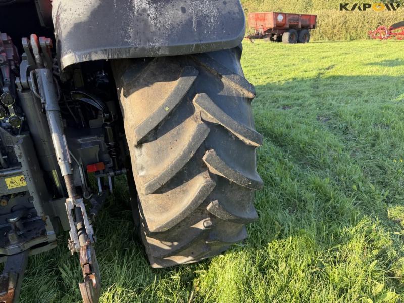 Massey Ferguson Mf 7718 tractor with front loader 86