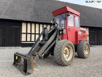 Massey Ferguson skid steer loader with... 