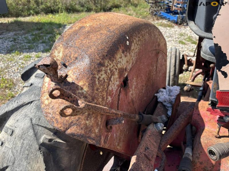 McCormick B275 tractor 33