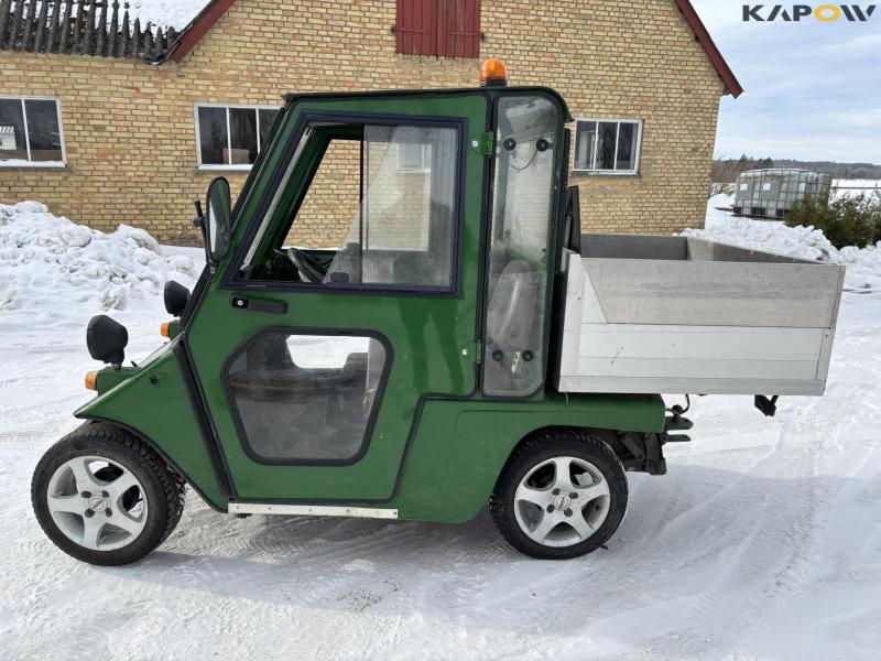 Melex electric car with platform 8