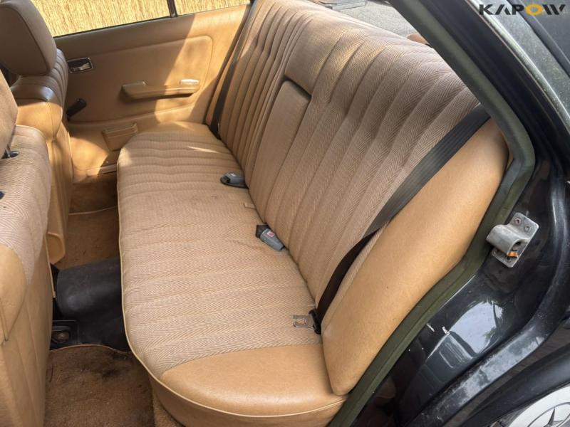 Mercedes-Benz 240D W123 70