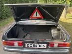 Mercedes-Benz 240D W123 32