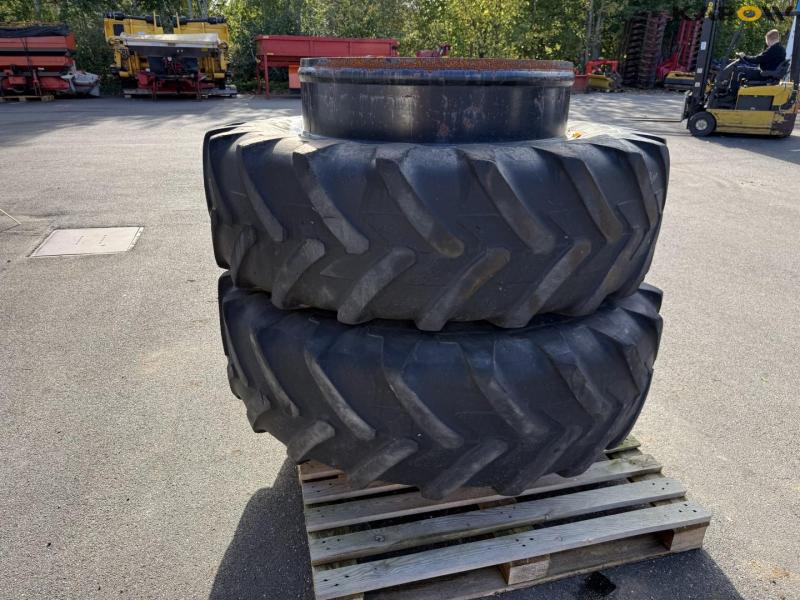 Michelin 18.4-38 twin wheels 4