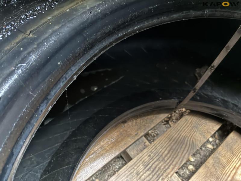 Michelin 20.5-R25 tires - 2 pcs. 16