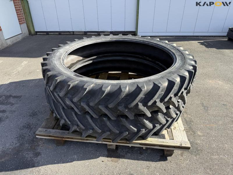Michelin 320/90-R54 sprayer tire 2