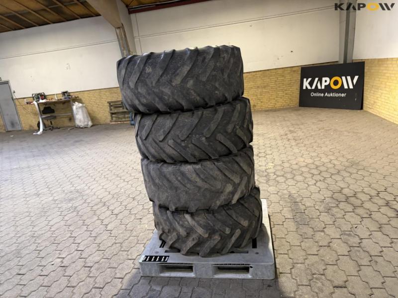 Michelin 405/70-R20 complete wheels - 4pcs 8