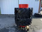 Michelin 600/65-R28 twin wheels 2