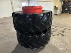 Michelin 600/70-R30 twin wheels 3