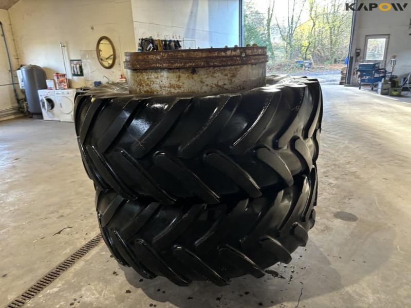 Michelin 650/65-R42 twin wheels 6